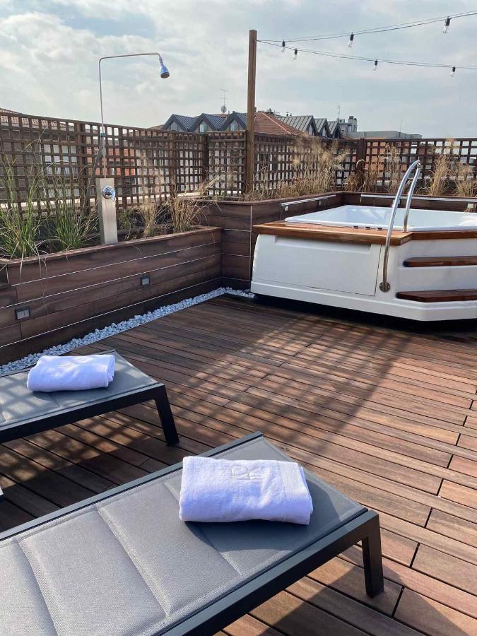 Ar Prestige Penthouse - Soho Apartment Bergamo Bagian luar foto