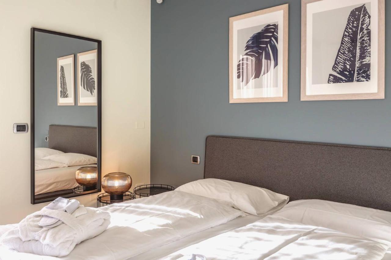Ar Prestige Penthouse - Soho Apartment Bergamo Bagian luar foto