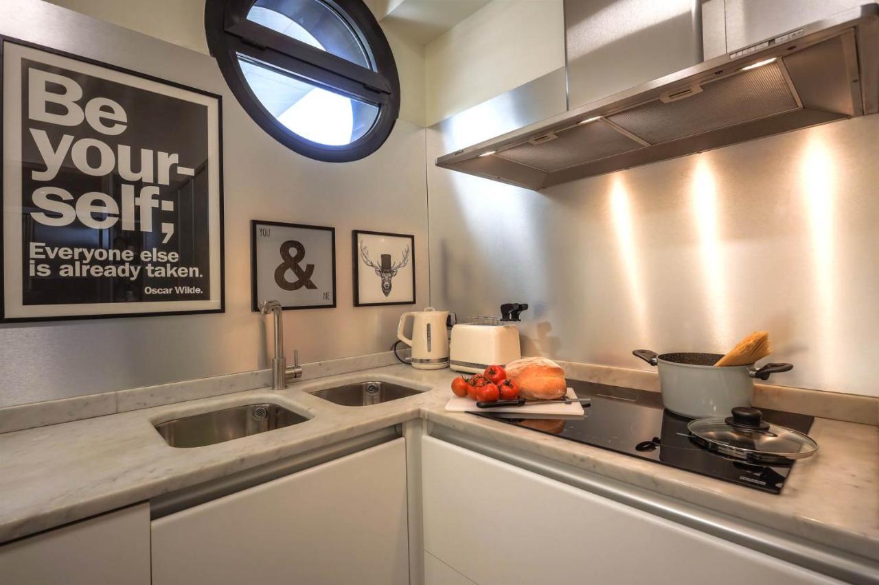 Ar Prestige Penthouse - Soho Apartment Bergamo Bagian luar foto